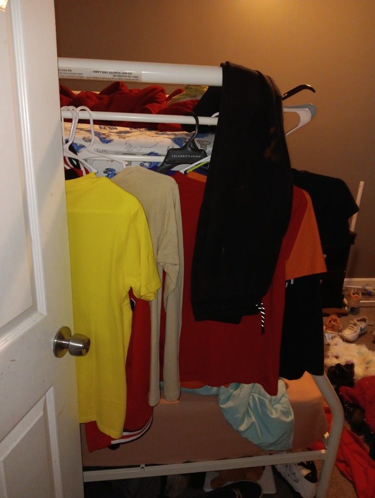 Used And New Kids Clothing 14-16boy N Grls 1Pair Of Female Shoe Black Size 7