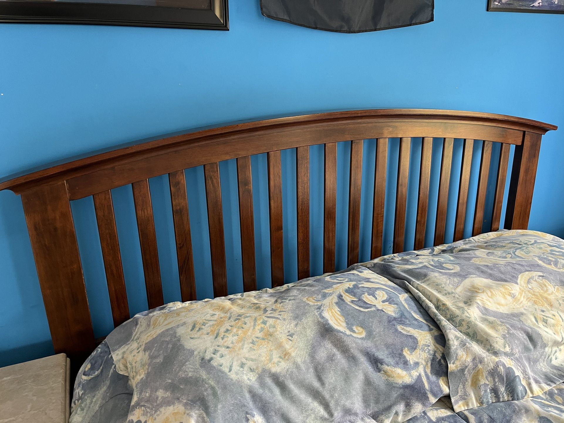 Queen Bedroom Set 5 piece