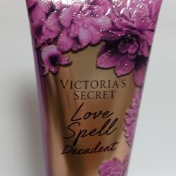 Love Spell Decadent Body Lotion (New). 32217