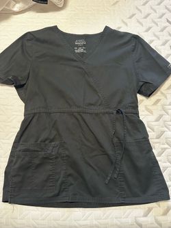 Maternity scrub top