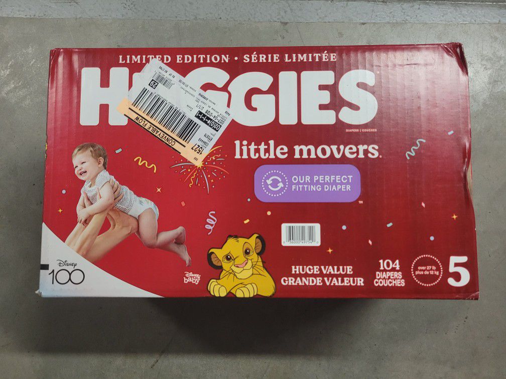 Brand New Huggies Little Movers Baby Disposible Diapers Size 5 104 Counts