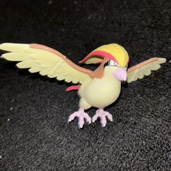 Pidgeot Pokémon Figure Toy