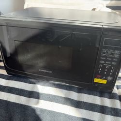 Microwave Oven