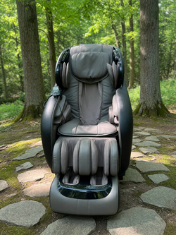 2025 Zen Awakening Massage Chair – Like New, Zero Gravity - Naples, FL