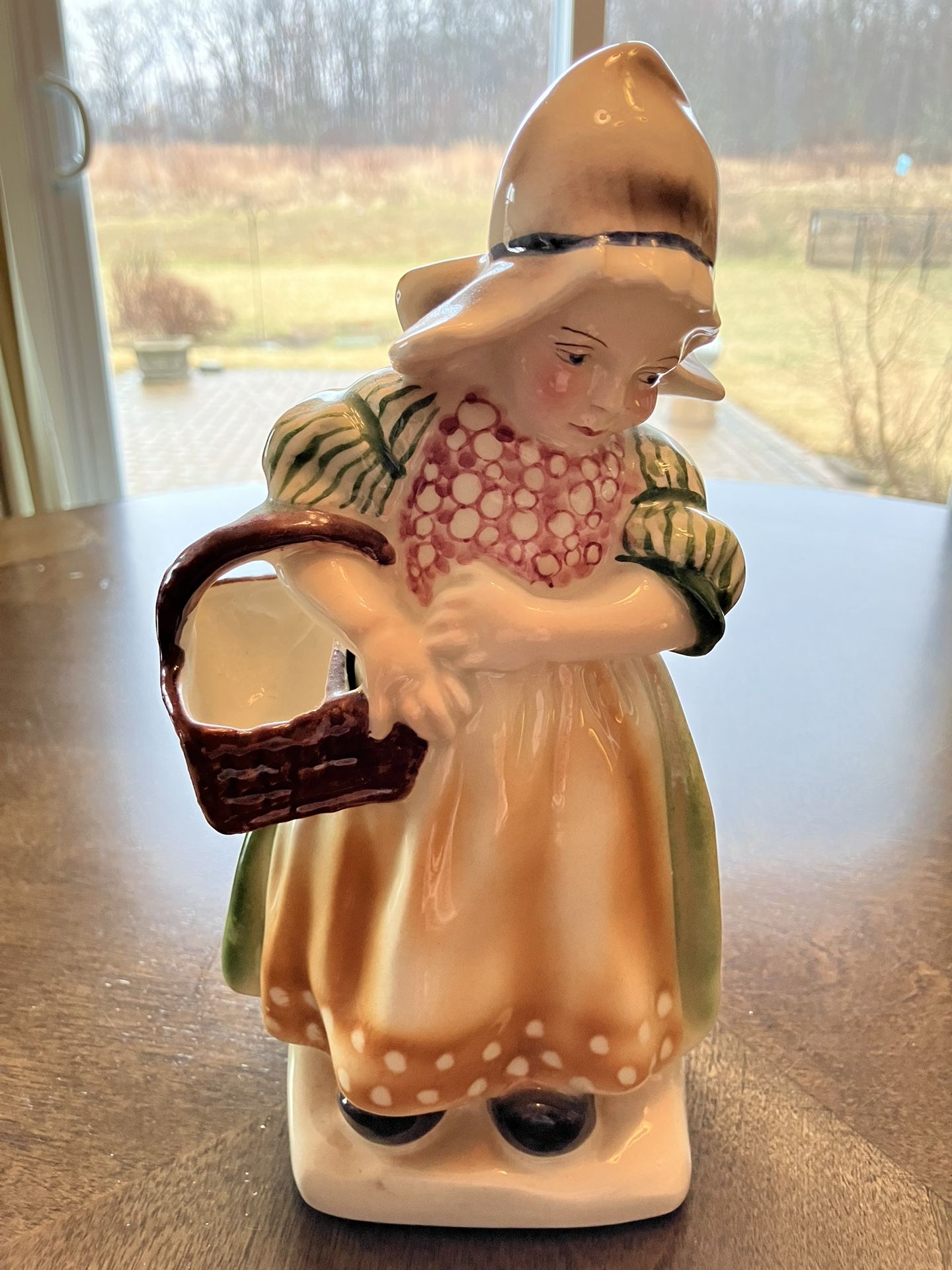 Decorative Lady With Basket & Hat
