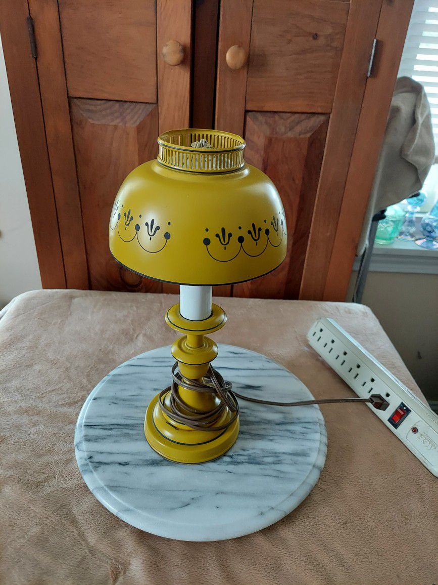 Mid Century Tole Lamp Yellow 