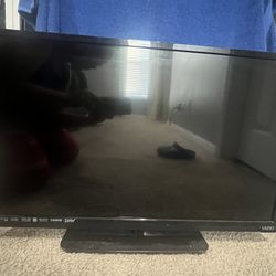 Vizio 32 inch LED Smart HDTV
