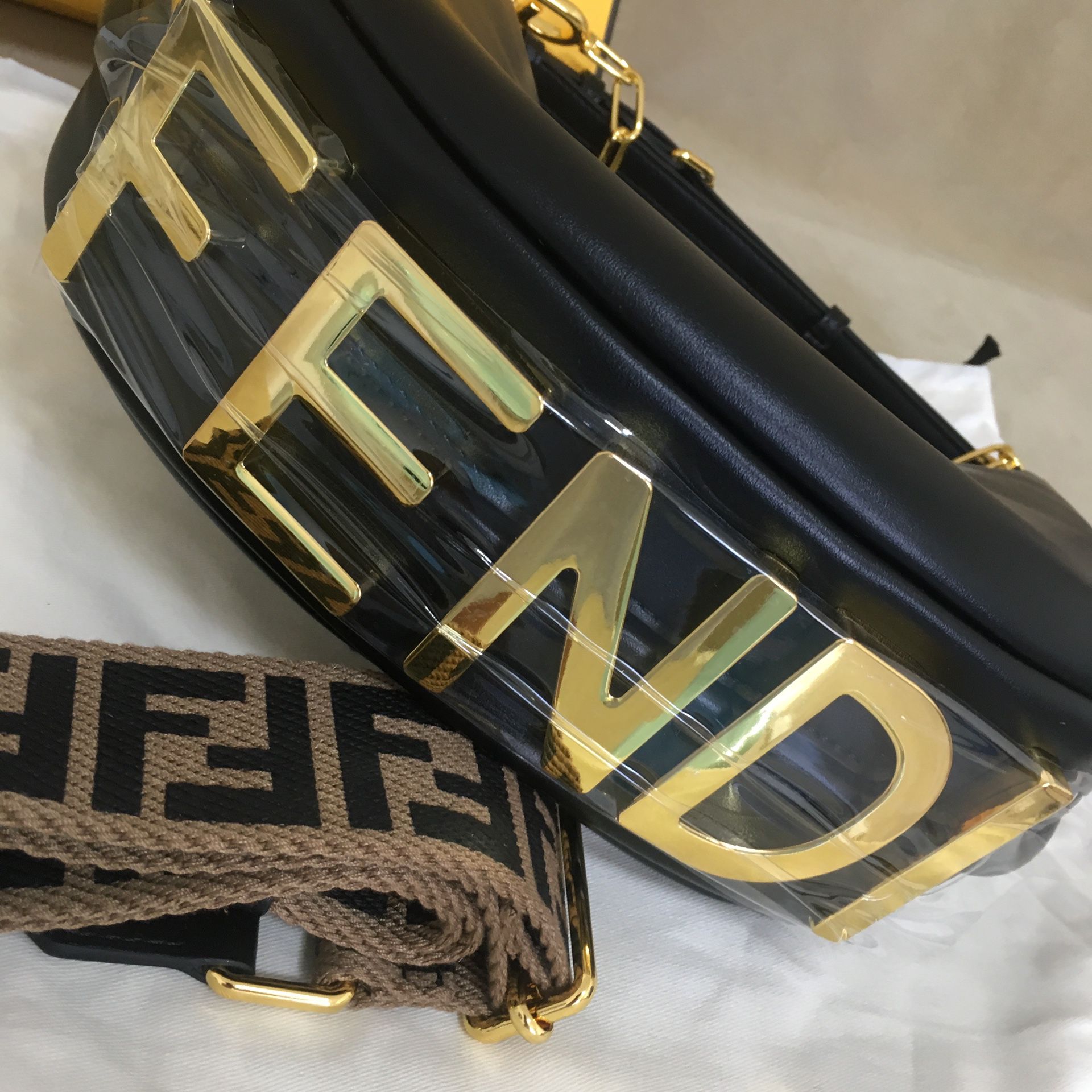 Authentic Fendi Vintage Pequin Clutch Bag Purse Leather Brown 11x7 for Sale  in Fort Lauderdale, FL - OfferUp