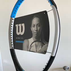 Wilson Ultra 100L Tennis Racket