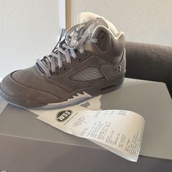 Jordan Retro 5  Wolf Grey size 11.5