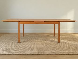 Mid Century Modern Table Expandable