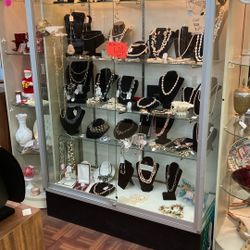 Showcase. 4’x 19” X 74”