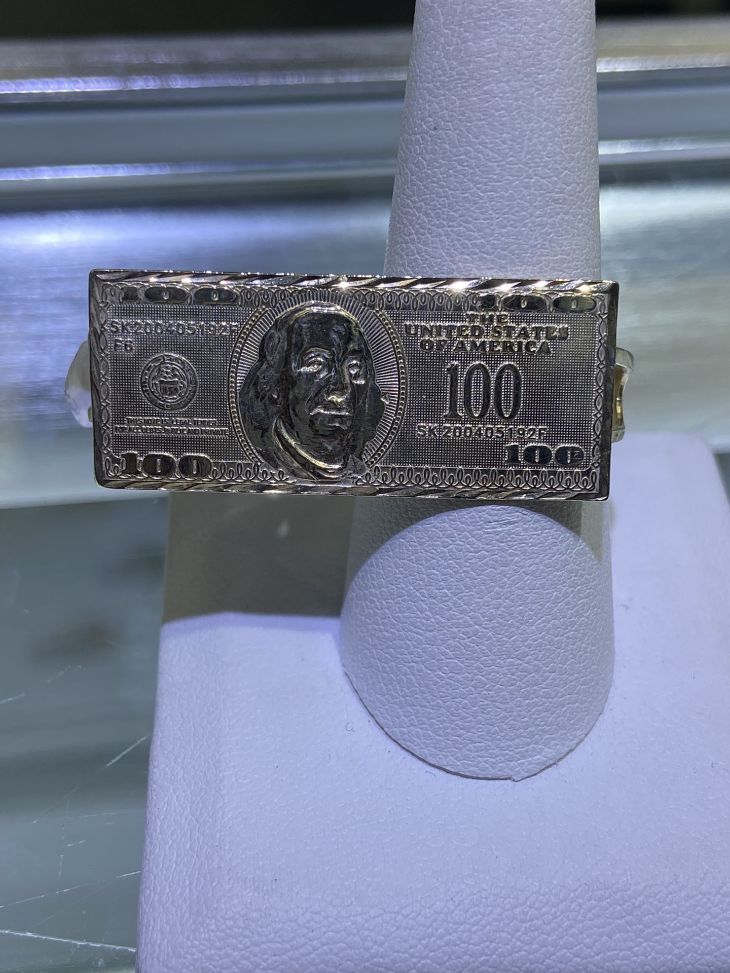 10kt Yg 100 dollar bill Ring