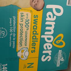 Newborn Diapers 140 Count