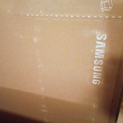 SAMSUNG SMART TV SIZE 55 INCH NEW IN BOX