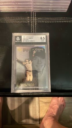 2001 upper deck trading card