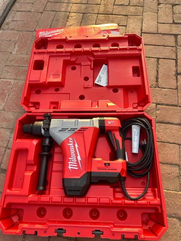 Milwaukee
1-3/4 in. SDS-MAX Rotary Hammer