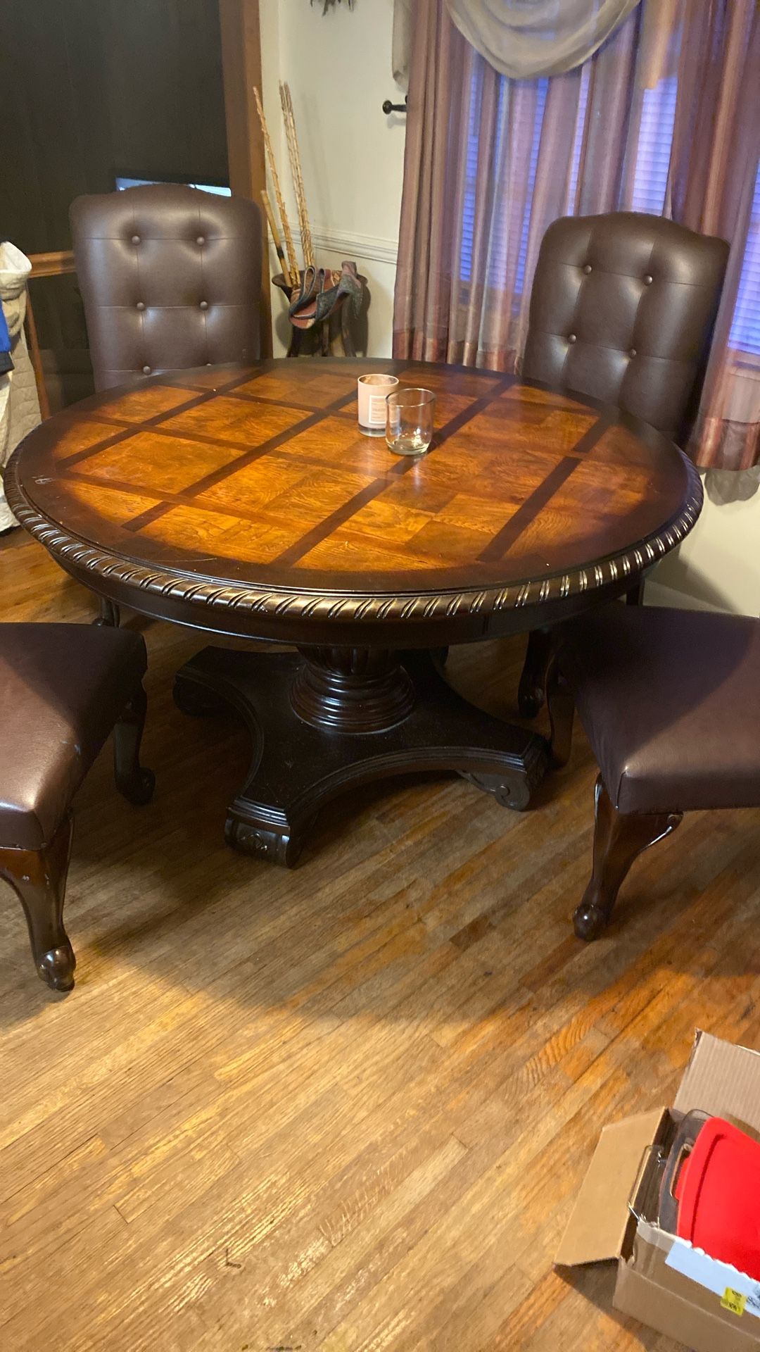 Dining room table
