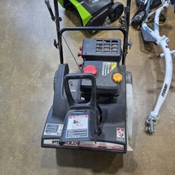 Gas SNOWBLOWER! $100 today !