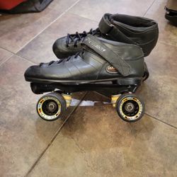 Skates Carrera Pro  Size M 11