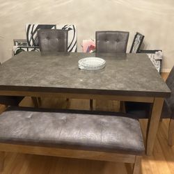 Dining Room Set 