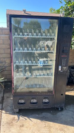 Used Drink Vending Machine – For Sale / As-Is