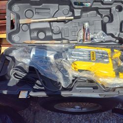 DeWalt Demolition Hammer 