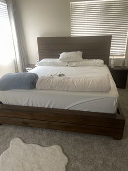 King Bed With Mattress