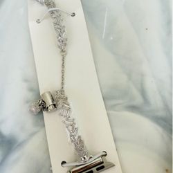 Elegant Crystal Chain Apple Watch Band – Fits 38/40/41mm (Brand New)