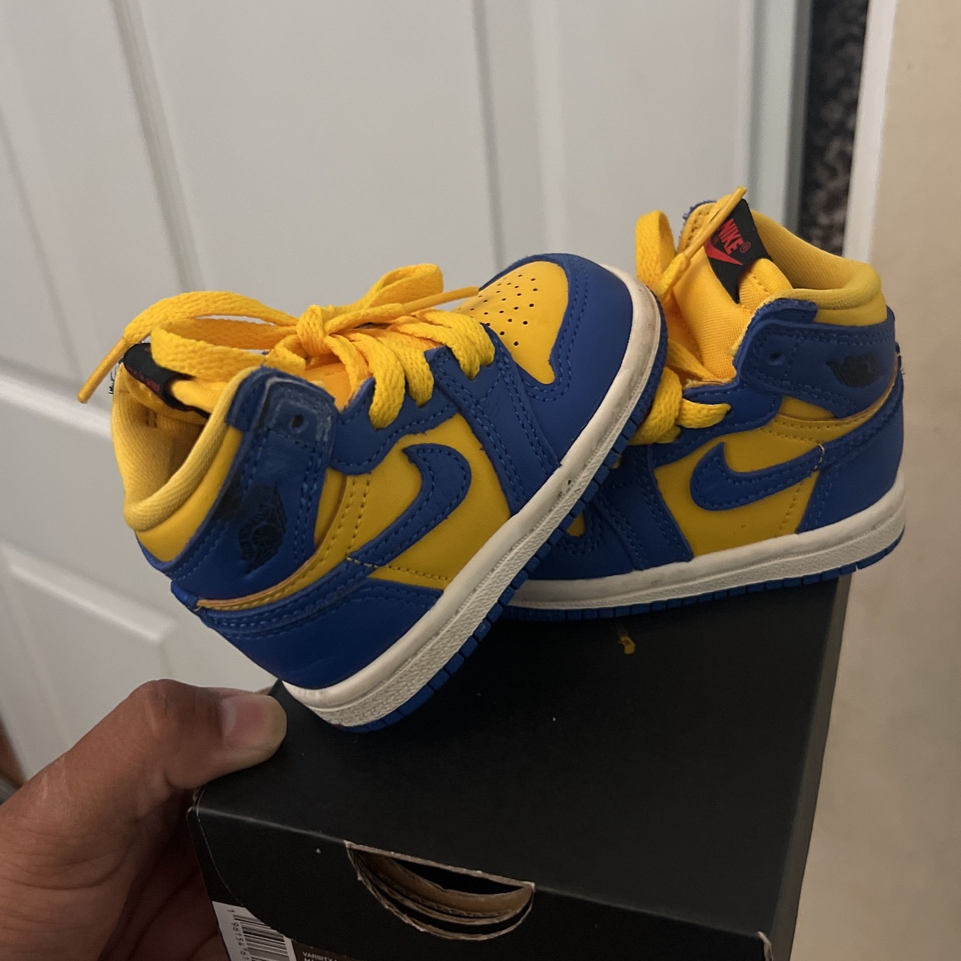 Jordan 1 Size 4c 