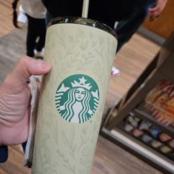 New Winnie the Pooh Starbucks Tumbler at Disneyland