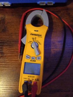 FieldPiece SC260 400A Clamp Meter Compact