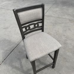 Set Of Chairs (4)