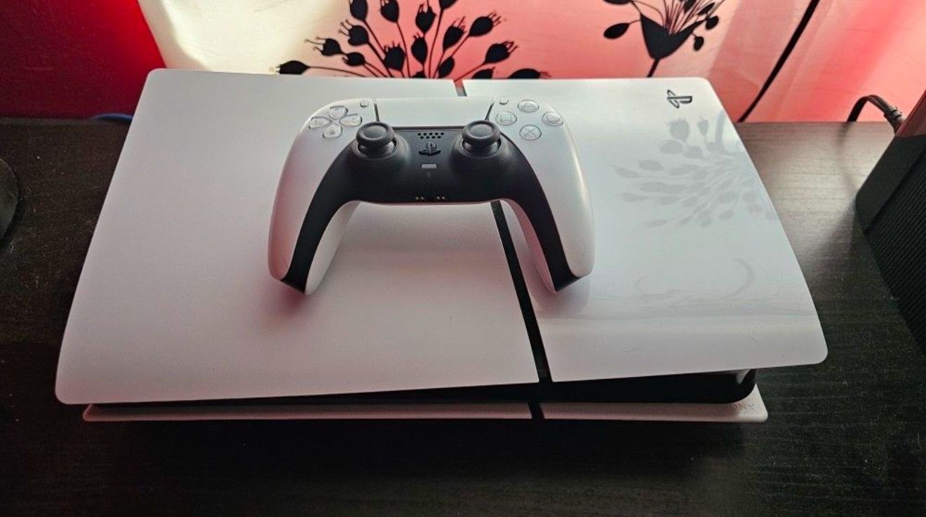 PS5 Slim 1TB w/ Disk Drive