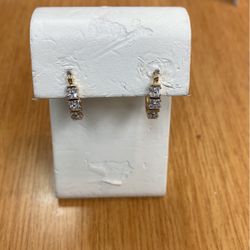 14KT Gold Diamond Earrings 