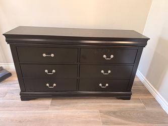 Dark Brown 6-Drawer Wood Dresser