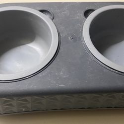 Dog Bowls W/Stand