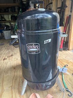 Electric smoker grill