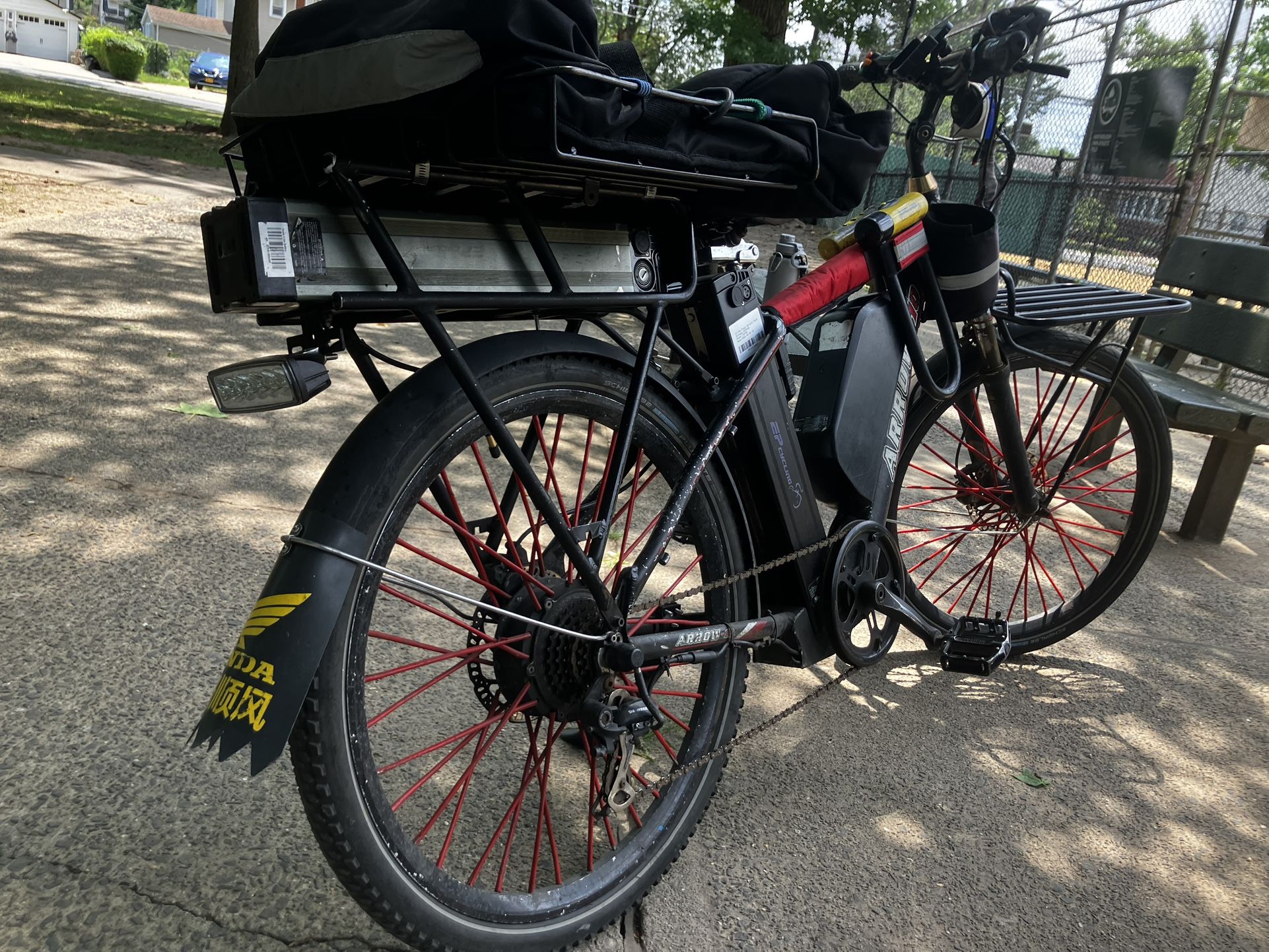 Arrow 10 With 3 Batteries, And Other Accessories *offerup*