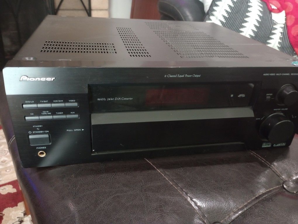Pioneer VSX-D812 6 Channel Receiver Output