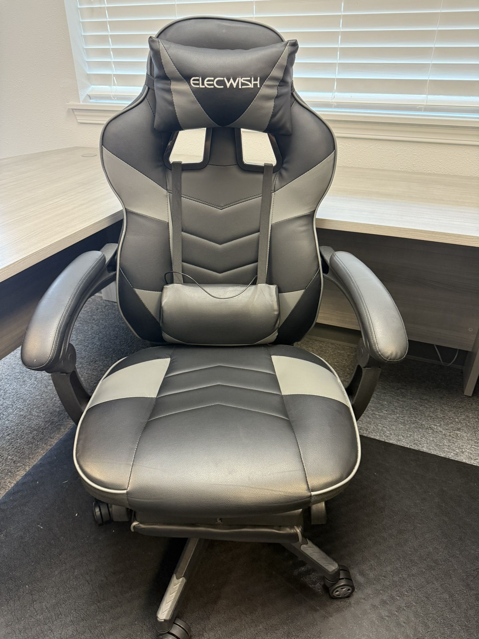 Gaming Chairs With Massage & Footrest X2