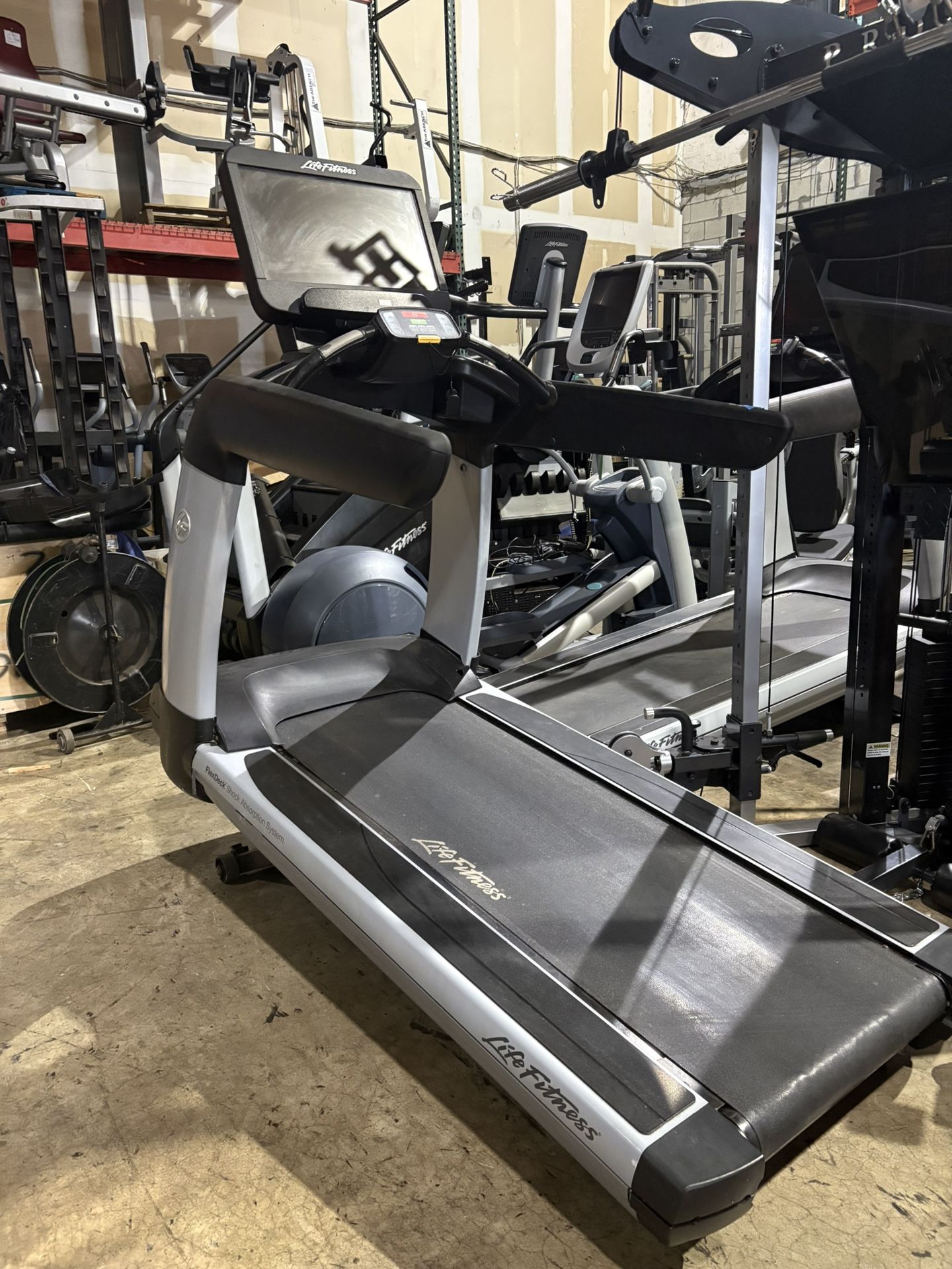 Life Fitness 95T Elevation Series SE3 Commercial Treadmill