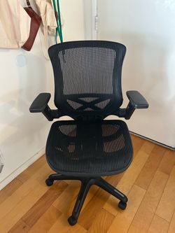 Office chair (plus optional standing desk)