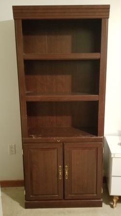 Brown Bookshelves Estantes