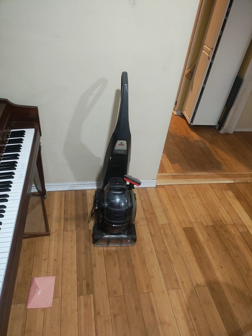 Bissell
Lift-Off Pet Upright Carpet Cleaner
