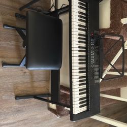 Children’s Keyboard With Seat And Stand 