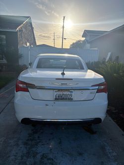 Chrysler 200