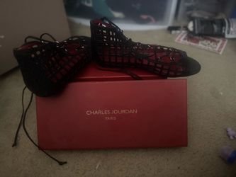 Women's shoes