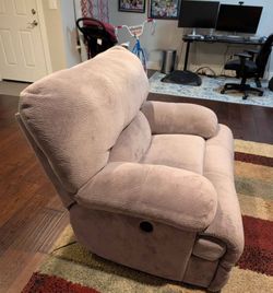 Large power recliner