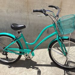 HYPER COMMUTE CRUISER BIKE 7 SPEED Like New